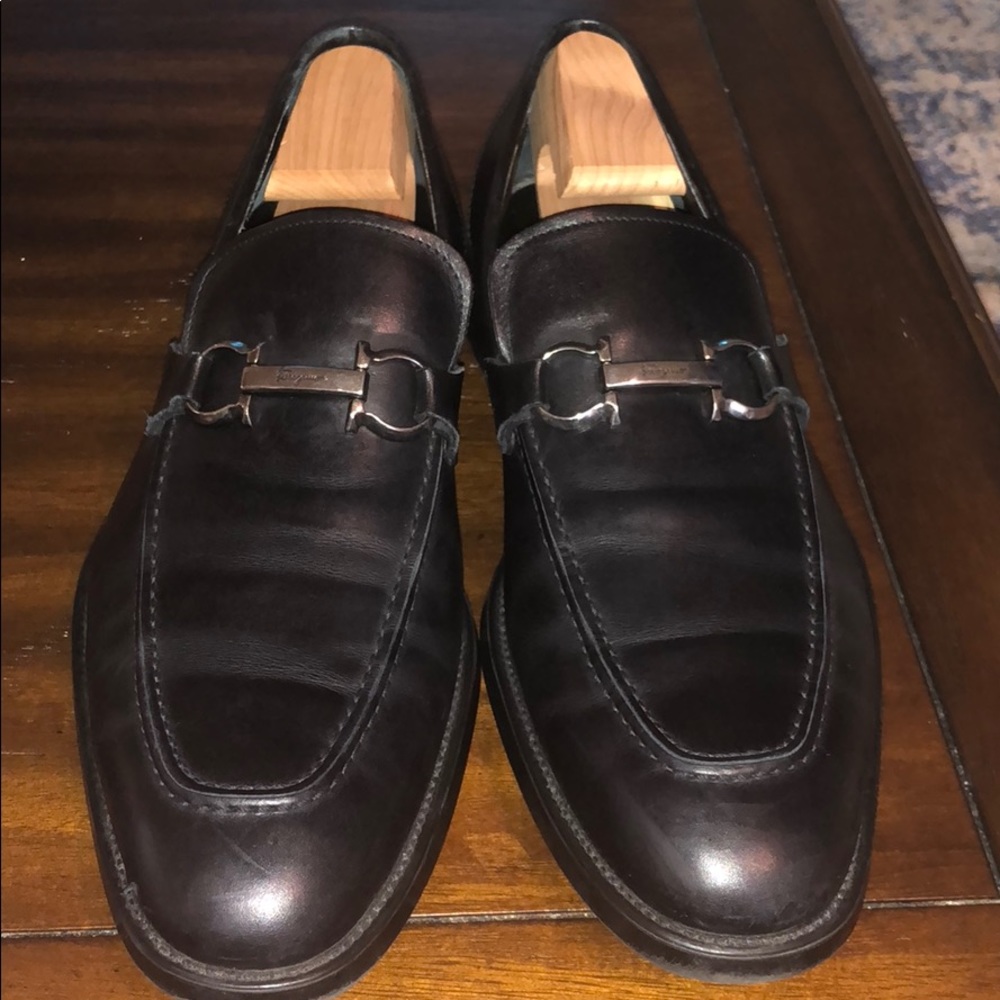 Ferragamo bit black shoes
